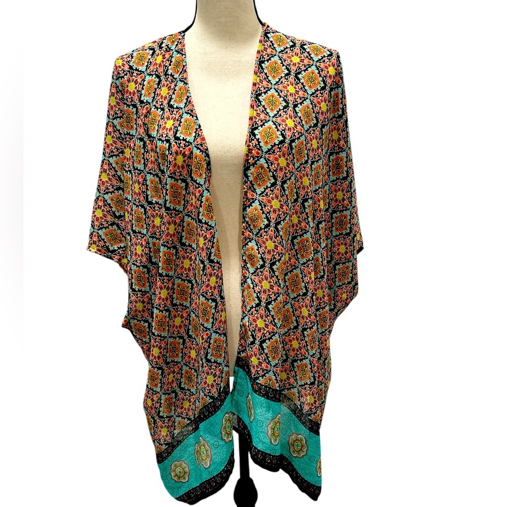 Penelope Floral Patterned Kimono with Teal Border